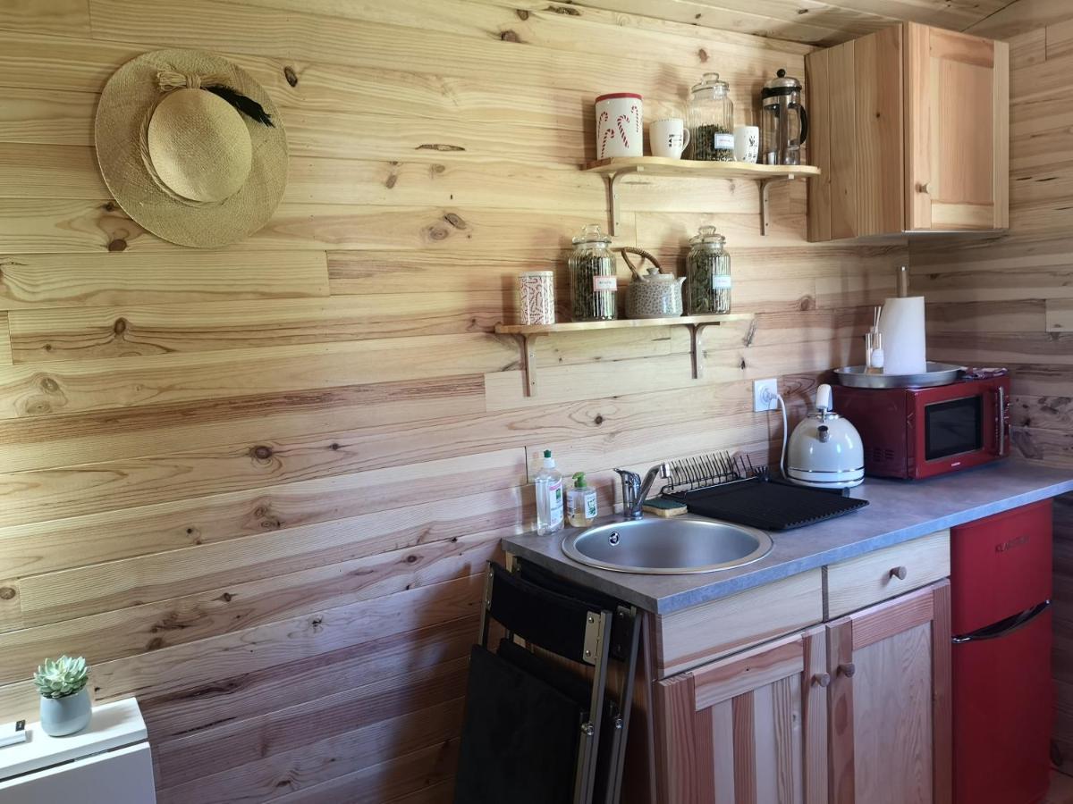 Roulotte La Cle Du Luberon Holiday home Buoux